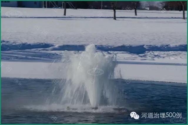 应用浮水喷泉式曝气机,融冰增氧造景 应用浮水喷泉式曝气机,融冰增氧造景